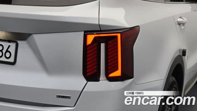 Kia Sorento 2023 — Photo 27/34