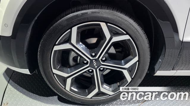 Kia Niro 2025 — Фото 5/20