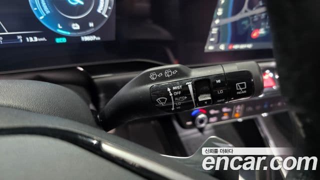 Kia Niro 2025 — ფოტო 9/38