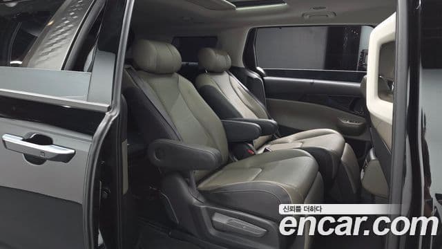 Kia Carnival 2025 — Фото 12/20