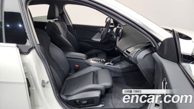 BMW 2 Series Gran Coupe 2025 — Фото 11/20