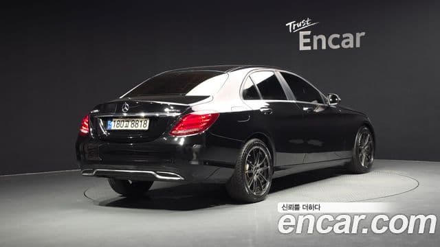 Mercedes-Benz C-Class 2018 — Şəkil 2/20