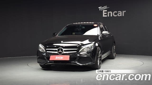 Mercedes-Benz C-Class 2018 — Şəkil 10/20