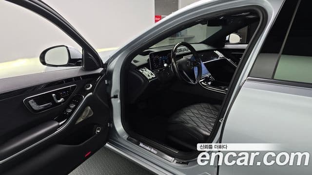 Mercedes-Benz S-Class 2021 — ფოტო 25/31