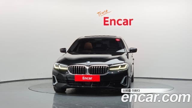 BMW 5 Series 2022 — ფოტო 10/20