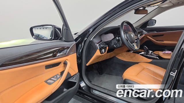 BMW 5 Series 2022 — ფოტო 11/20