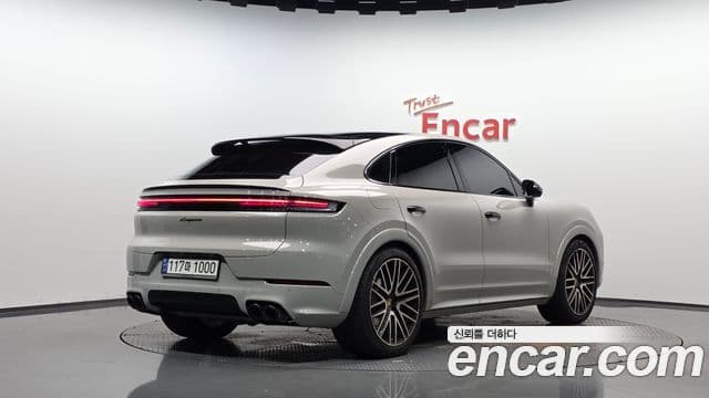 Porsche Cayenne 2024 — ფოტო 4/41