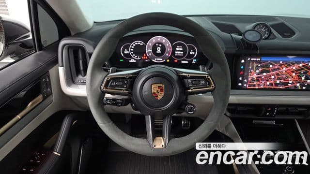Porsche Cayenne 2024 — ფოტო 16/41