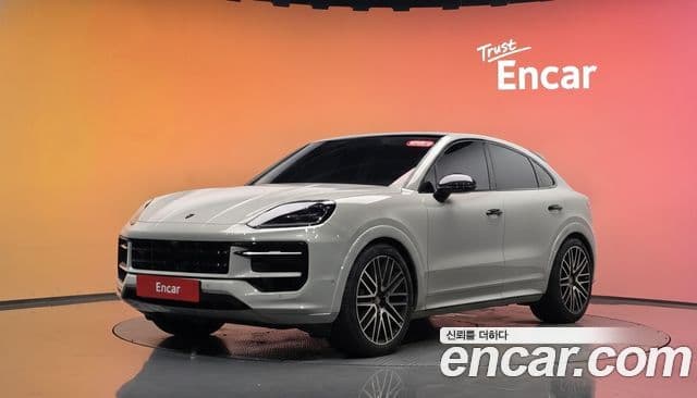 Porsche Cayenne 2024 — ფოტო 27/41