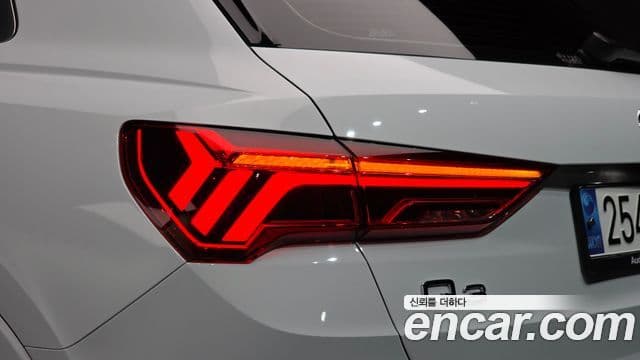Audi Q3 2023 — Photo 22/36