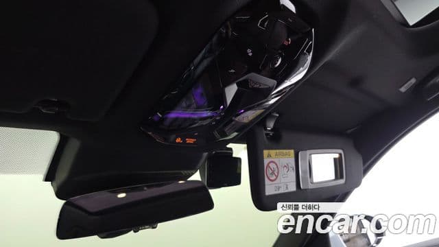 BMW 7 Series 2025 — Photo 28/37