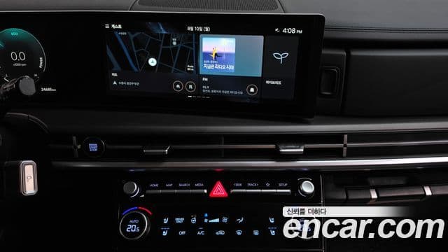 Hyundai Santa Fe 2025 — ფოტო 7/34