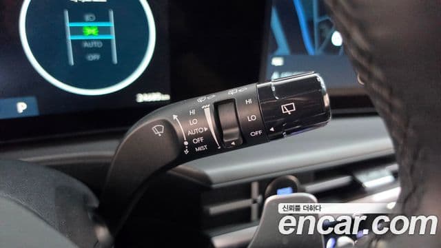 Hyundai Santa Fe 2025 — ფოტო 19/34