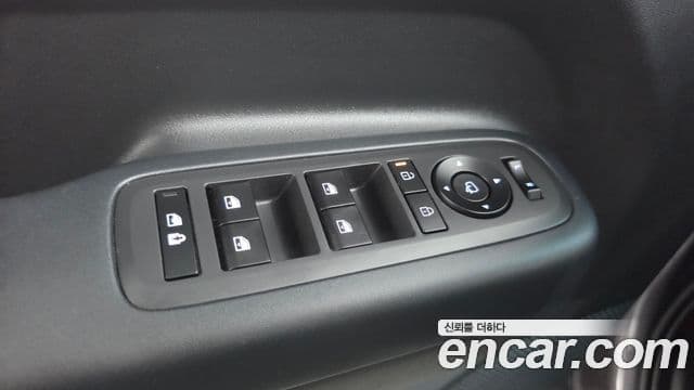 Hyundai Santa Fe 2025 — ფოტო 2/34