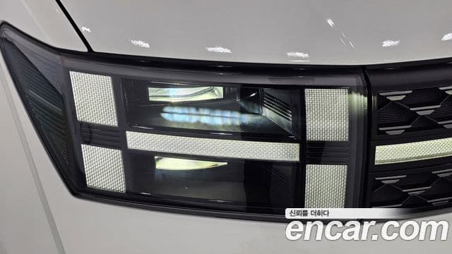 Hyundai Santa Fe 2024 — Photo 18/36
