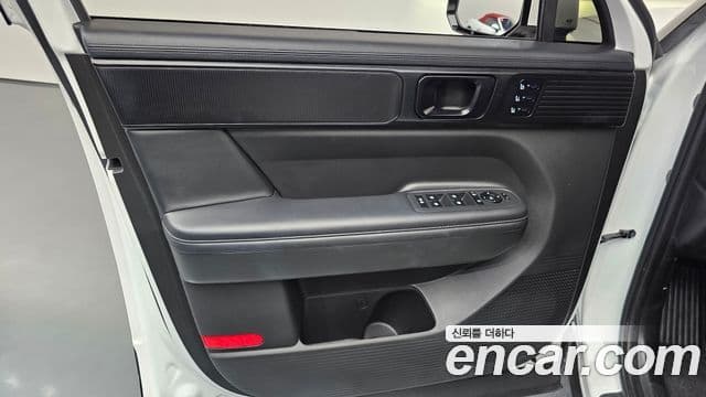 Hyundai Santa Fe 2024 — Photo 27/36