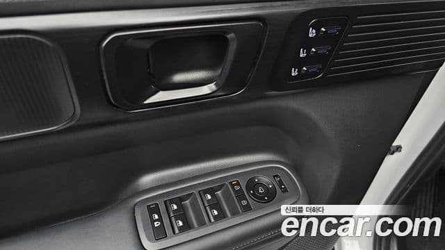 Hyundai Santa Fe 2024 — Photo 23/36