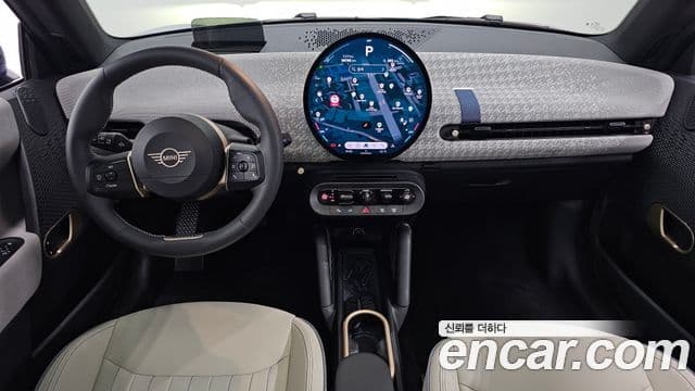 Mini Cooper Electric 2024 — ფოტო 31/34