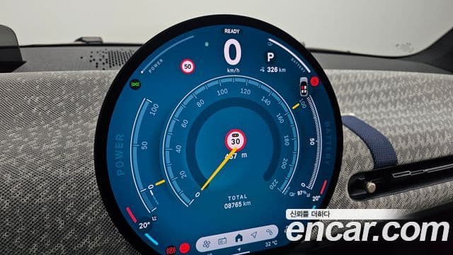 Mini Cooper Electric 2024 — ფოტო 20/34