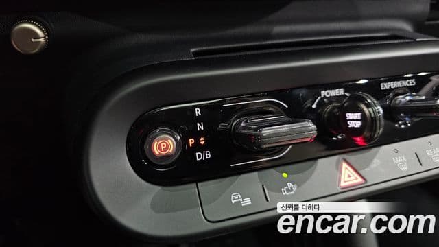 Mini Cooper Electric 2024 — ფოტო 2/34