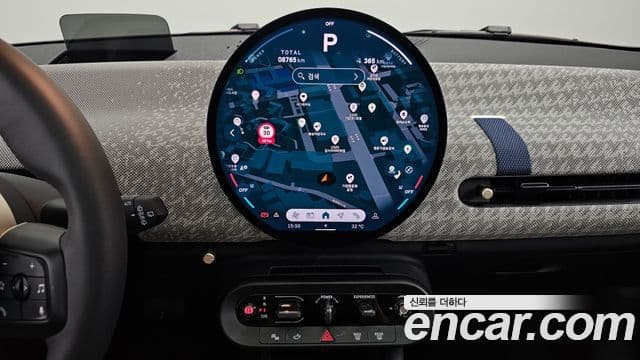 Mini Cooper Electric 2024 — ფოტო 23/34