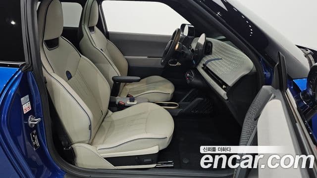 Mini Cooper Electric 2024 — ფოტო 27/34