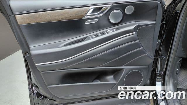 Genesis GV80 2023 — Şəkil 24/33