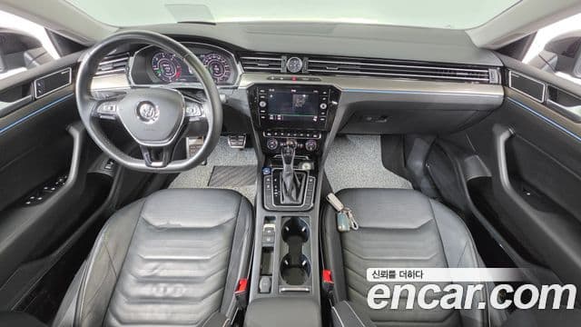 Volkswagen Arteon 2019 — Şəkil 15/39