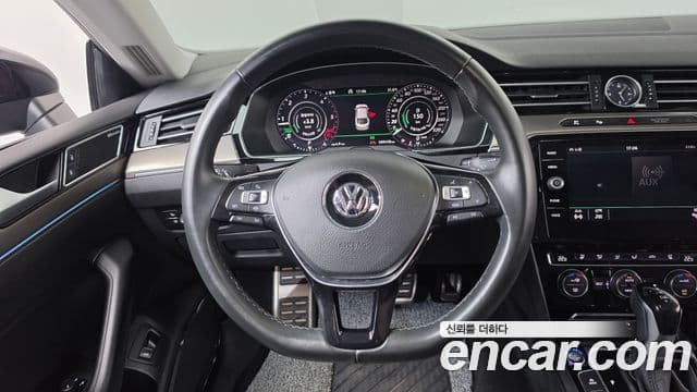 Volkswagen Arteon 2019 — Şəkil 14/39
