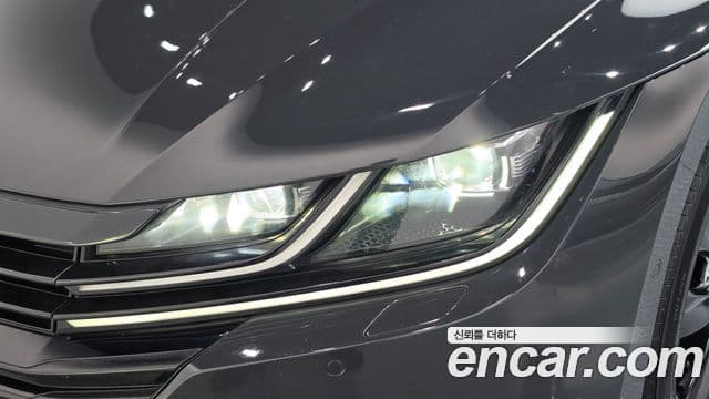 Volkswagen Arteon 2019 — Şəkil 27/39