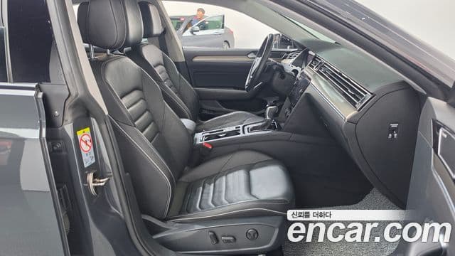 Volkswagen Arteon 2019 — Şəkil 20/39