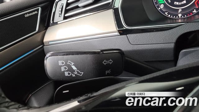 Volkswagen Arteon 2019 — Şəkil 32/39