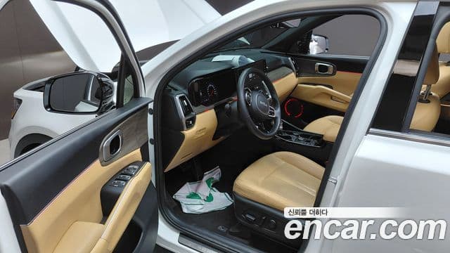 Kia Sorento 2021 — Фото 10/20