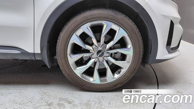 Kia Sorento 2021 — Photo 7/33