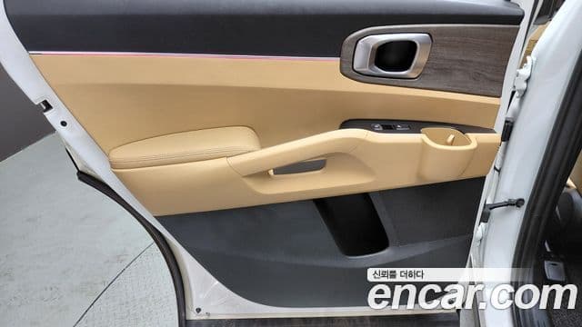 Kia Sorento 2021 — Photo 26/33