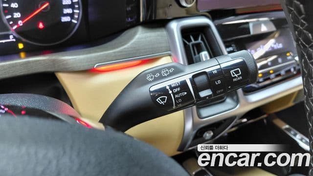 Kia Sorento 2021 — Photo 12/33
