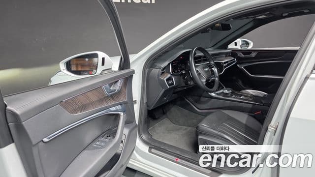 Audi A6 2023 — Şəkil 31/32