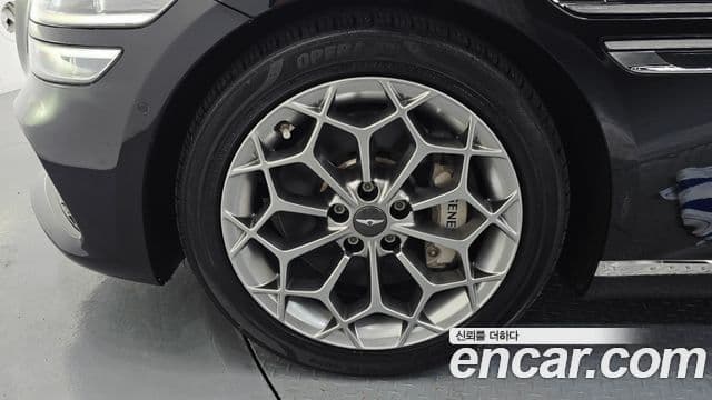 Genesis G80 2022 — Photo 2/34