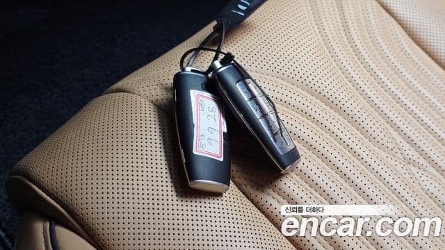 Genesis G80 2022 — Photo 5/34
