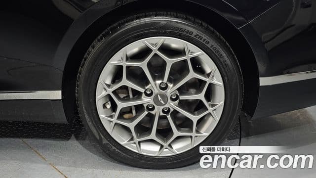 Genesis G80 2022 — Photo 8/34