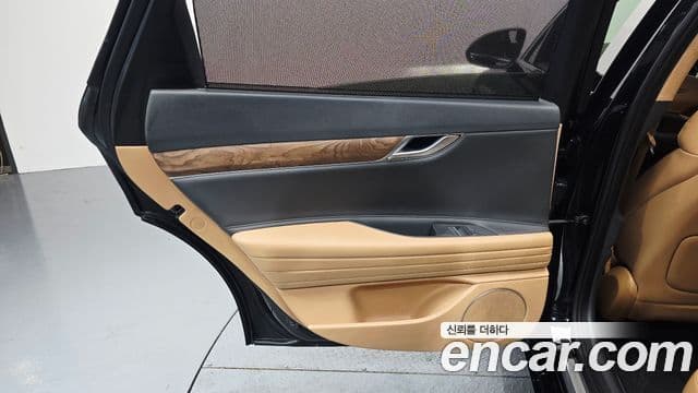 Genesis G80 2022 — Photo 23/34