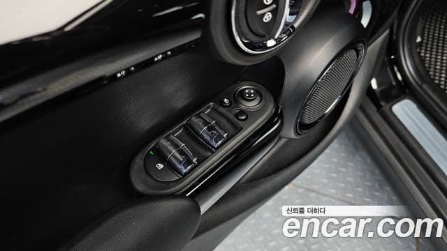 Mini Cooper 2024 — Şəkil 16/34