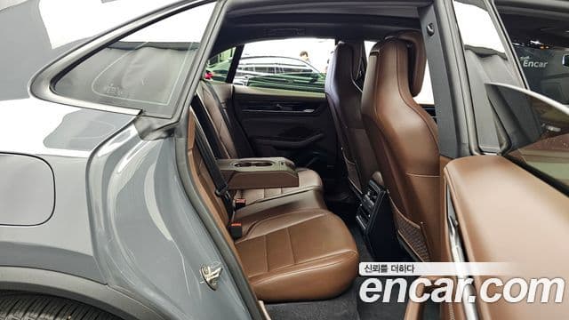 Porsche Macan EV 2025 — ფოტო 9/36