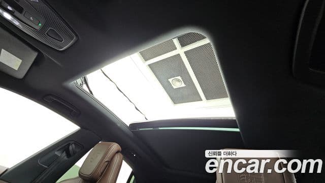 Porsche Macan EV 2025 — ფოტო 3/36