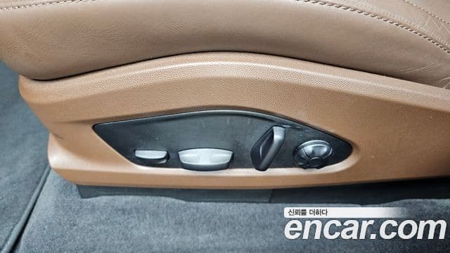 Porsche Macan EV 2025 — ფოტო 23/36