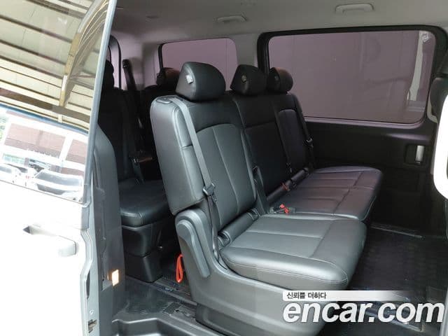 Hyundai Staria 2021 — Фото 11/20