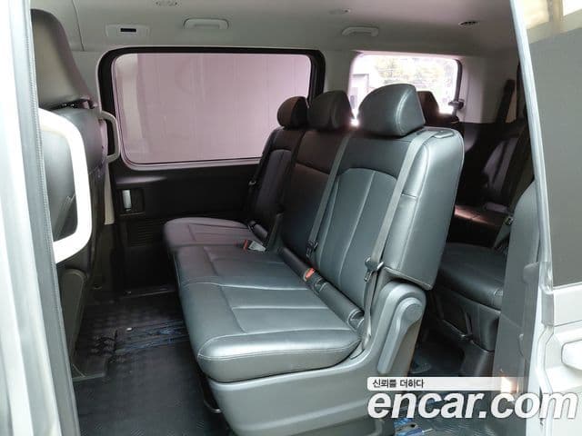 Hyundai Staria 2021 — Фото 12/20