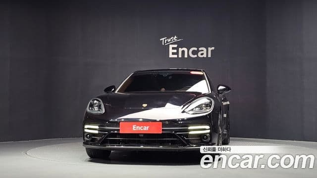 Porsche Panamera 2023 — Şəkil 17/36