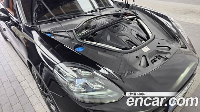 Porsche Panamera 2023 — Şəkil 4/36
