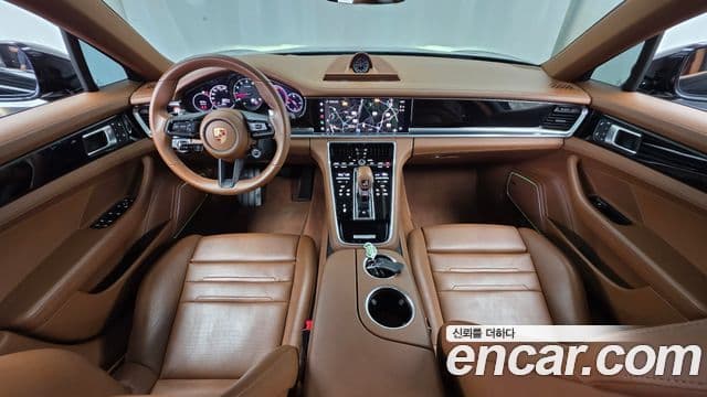 Porsche Panamera 2023 — Şəkil 34/36